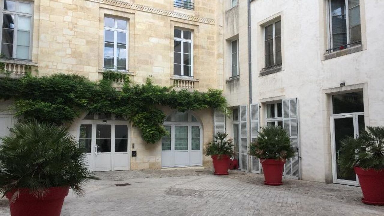 appartement 3 pièces 70 m2 à louer à Bordeaux (33000)