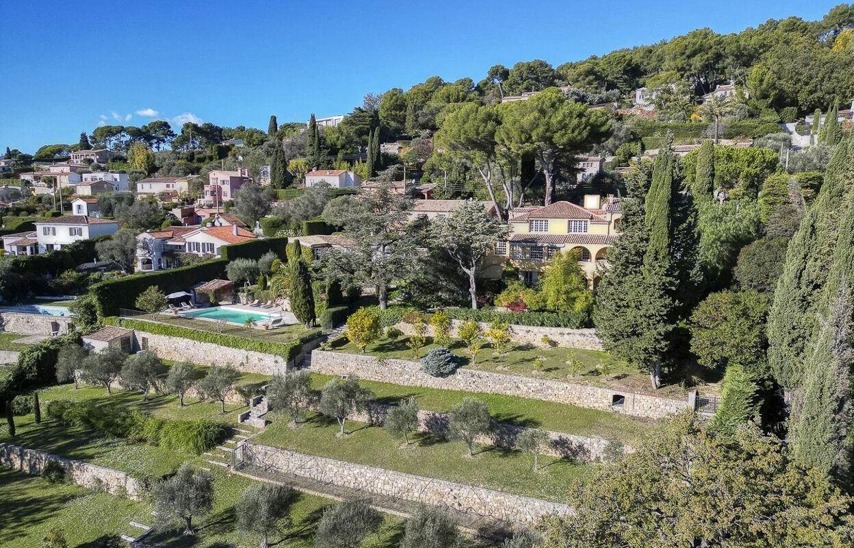 immeuble  pièces 826 m2 à vendre à Mougins (06250)