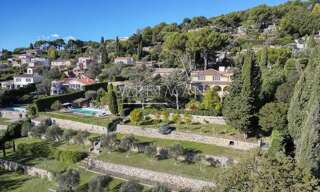 Immeuble  826 m² à vendre à Mougins (06250)