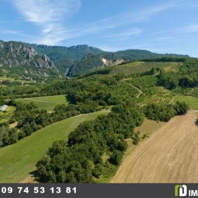 Terrain 665 m²