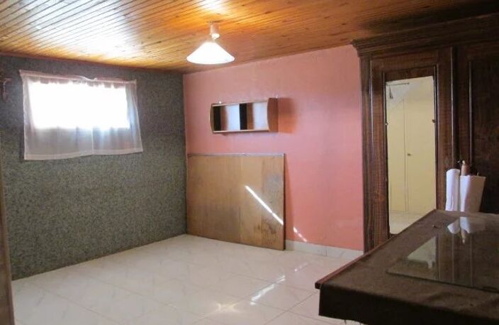 MAISON AVEC TERRAIN ET PISCINE FORT POTENTIEL D'AMÉNAGEMENT — photo 3