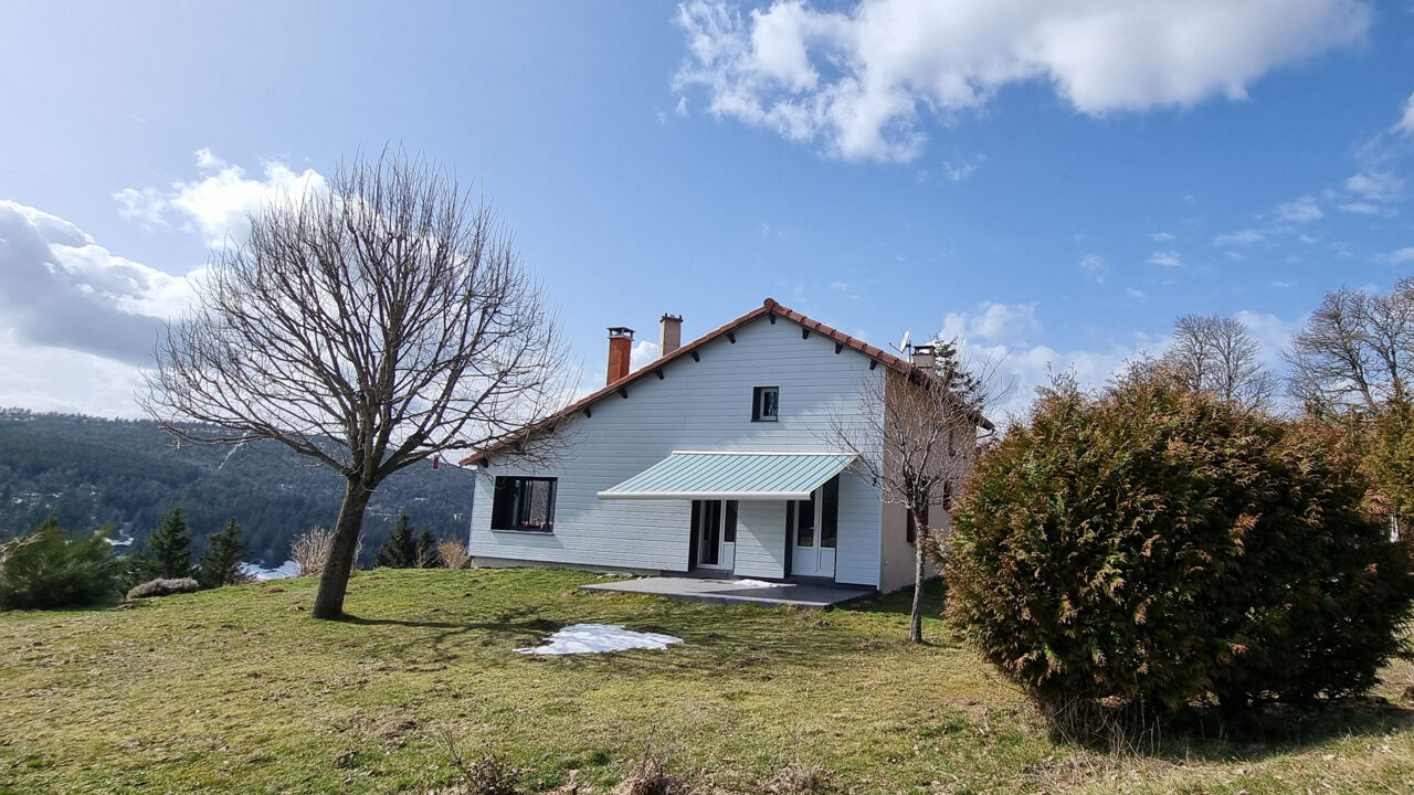 maison 5 pièces 150 m2 à vendre à Le Lac-d'Issarlès (07470)