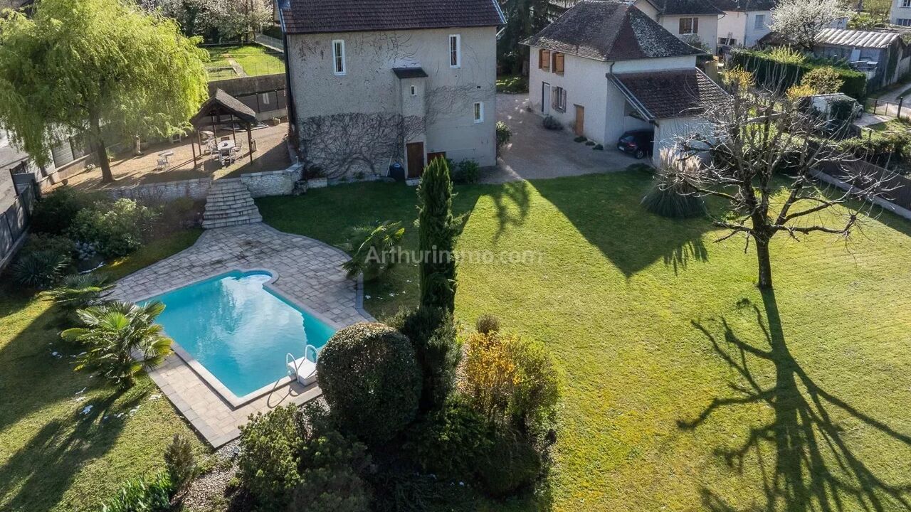 maison 6 pièces 160 m2 à vendre à Les Avenières Veyrins-Thuellin (38630)