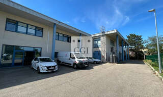 Bureau  548 m² à louer à Bron (69500)