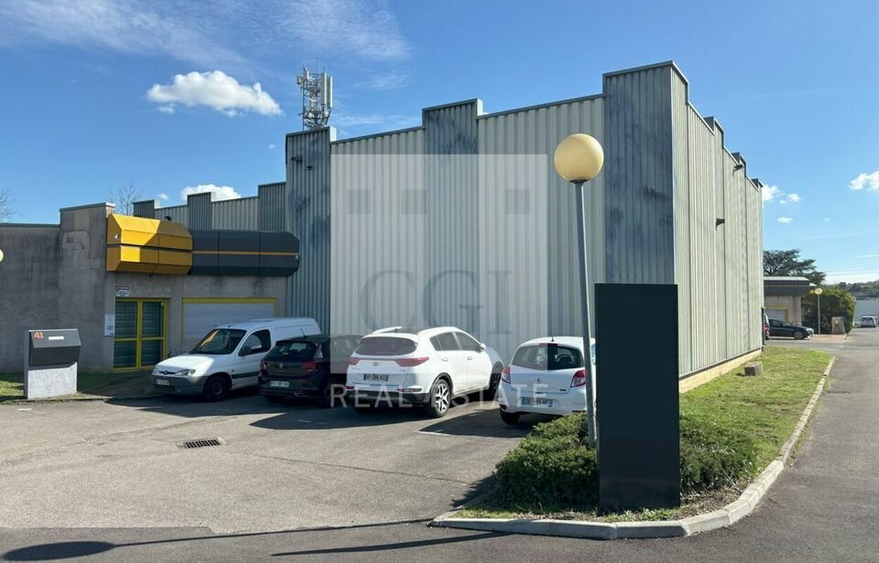 commerce  pièces 910 m2 à louer à Saint-Genis-Laval (69230)