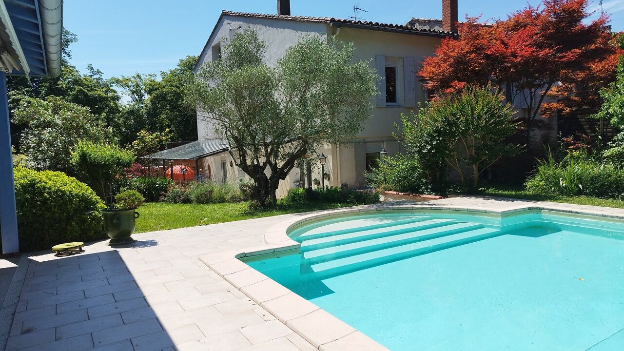 maison 8 pièces 261 m2 à vendre à Moissac (82200)