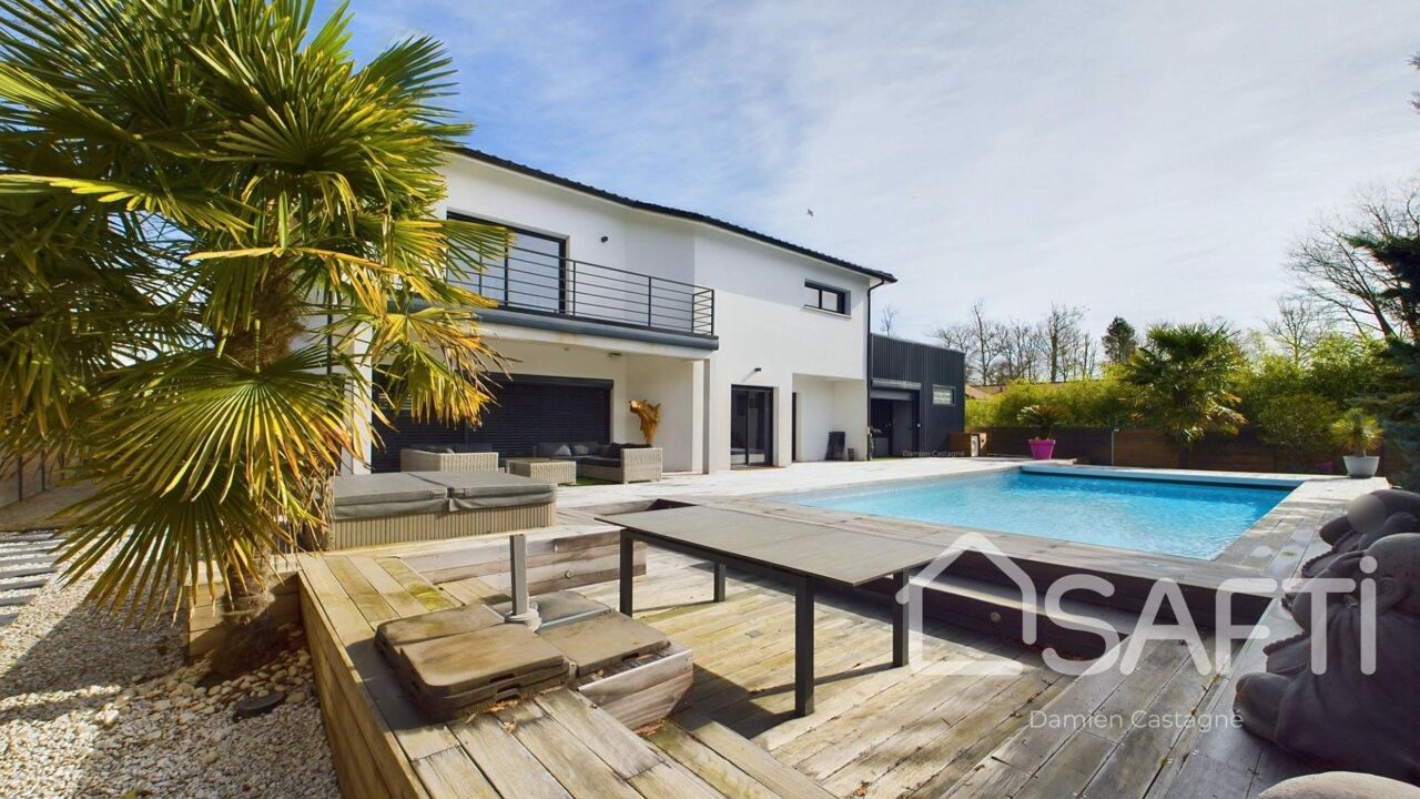 maison 7 pièces 284 m2 à vendre à Saint-Aubin-de-Médoc (33160)
