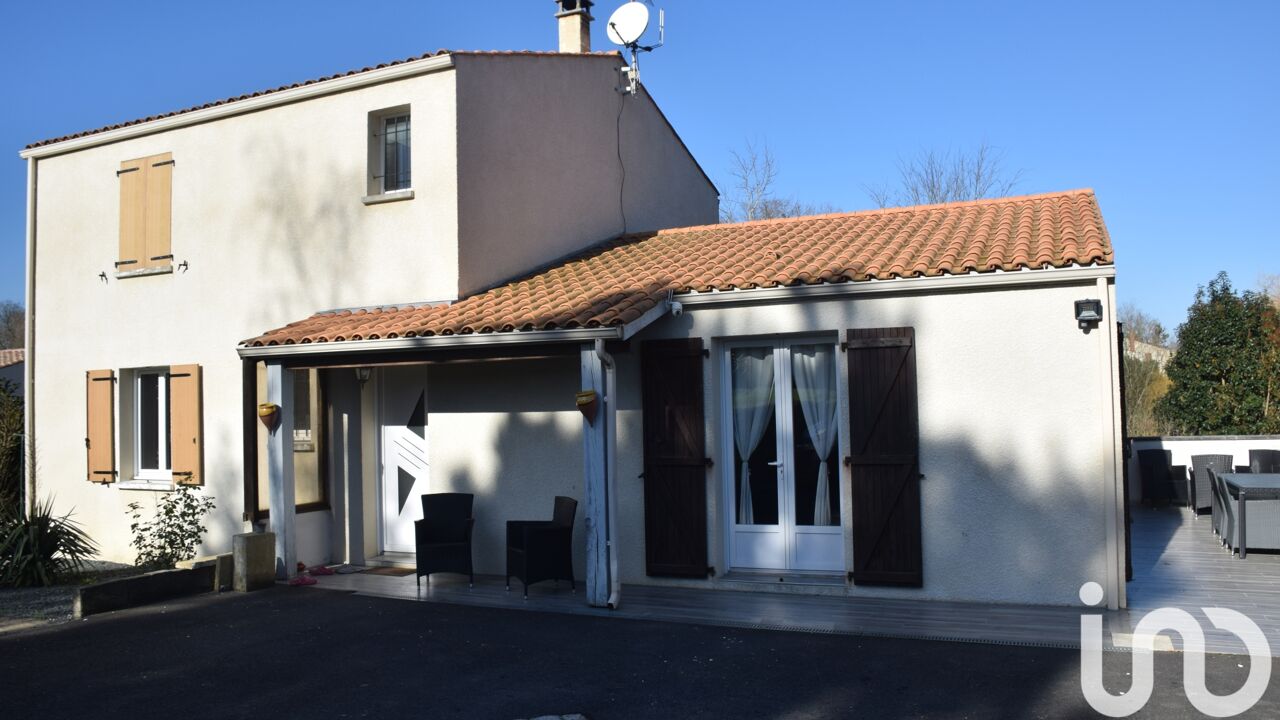 maison 6 pièces 138 m2 à vendre à Cabariot (17430)