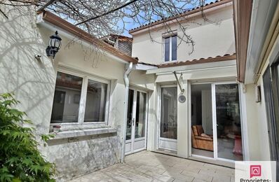 vente maison 600 880 € à proximité de Arcins (33460)