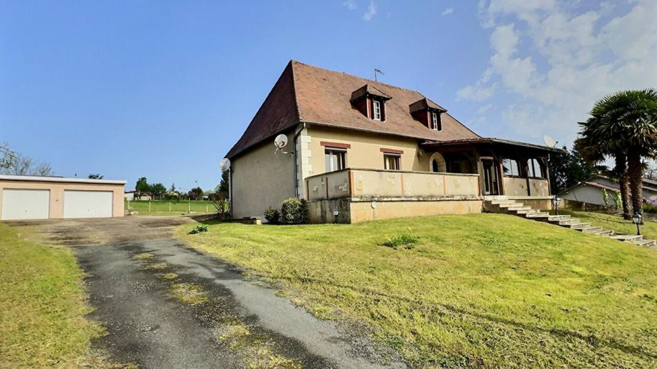 maison 10 pièces 273 m2 à vendre à Château-l'Évêque (24460)