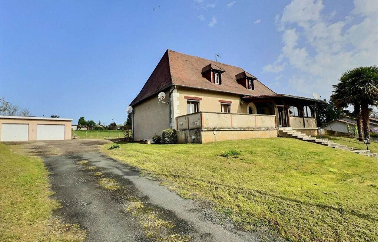 maison 10 pièces 273 m2 à vendre à Château-l'Évêque (24460)