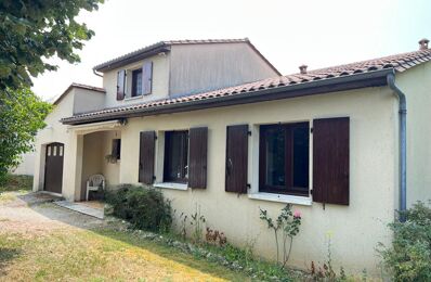 vente maison 219 900 € à proximité de Villebois-Lavalette (16320)