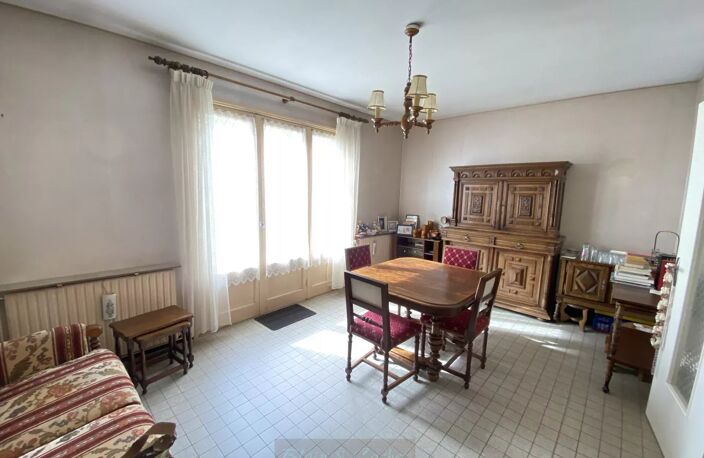 Opportunité à saisir : Maison à Amilly, proche de toutes commodités — photo 2