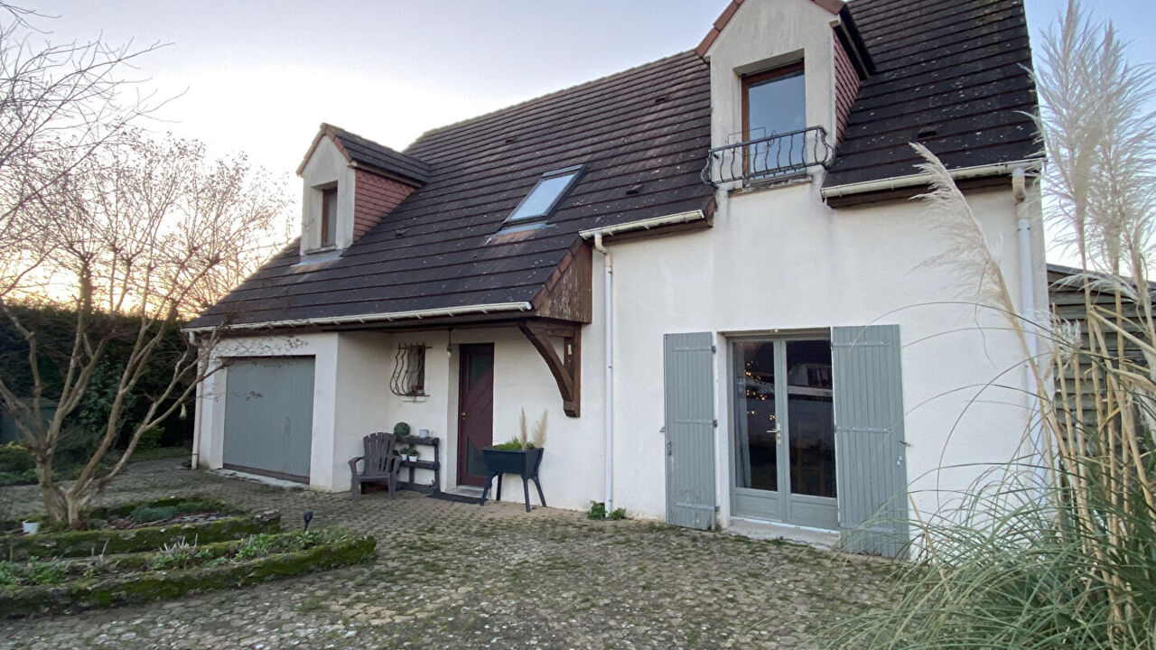 maison 6 pièces 134 m2 à vendre à Neuville-Aux-Bois (45170)