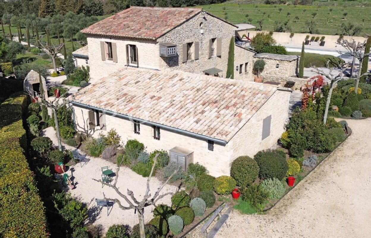 maison 7 pièces 212 m2 à vendre à Gordes (84220)