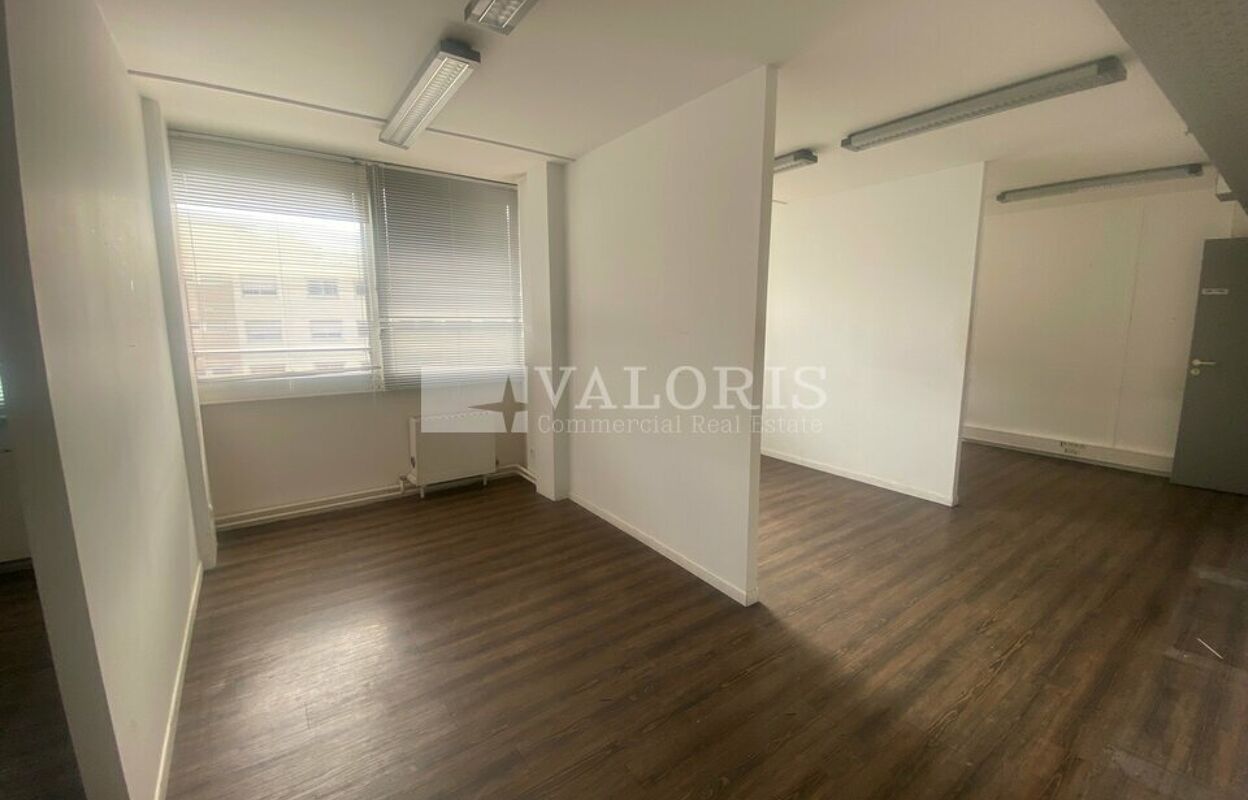 bureau  pièces 281 m2 à louer à Villeurbanne (69100)