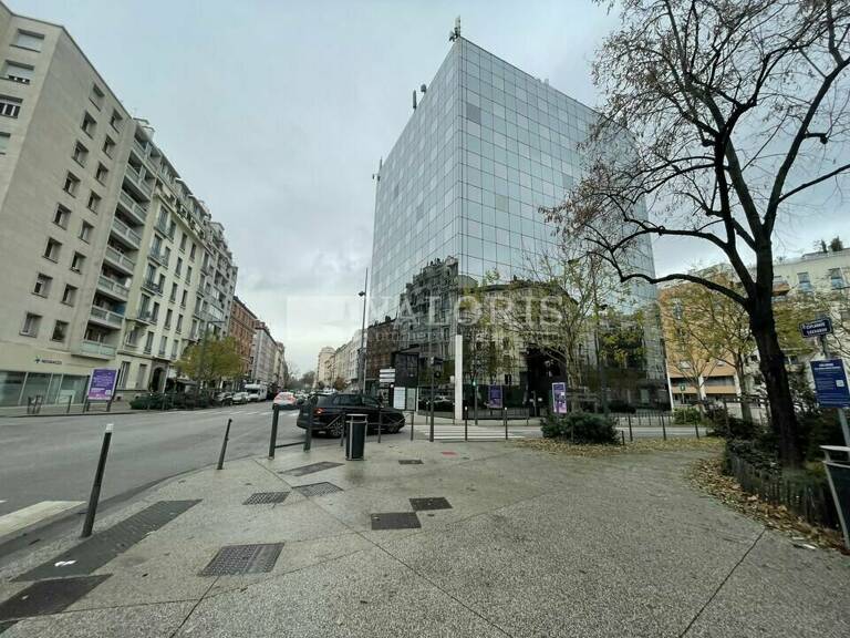 BUREAUX à LOUER — photo 1