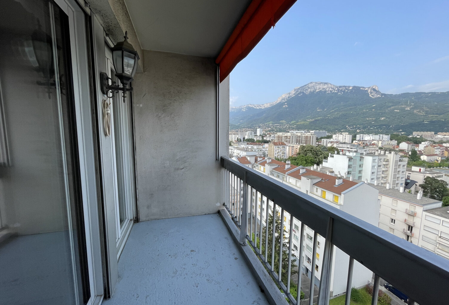 T2  de 46 m2 avec balcon Résidence standing LIBERATION — photo 1