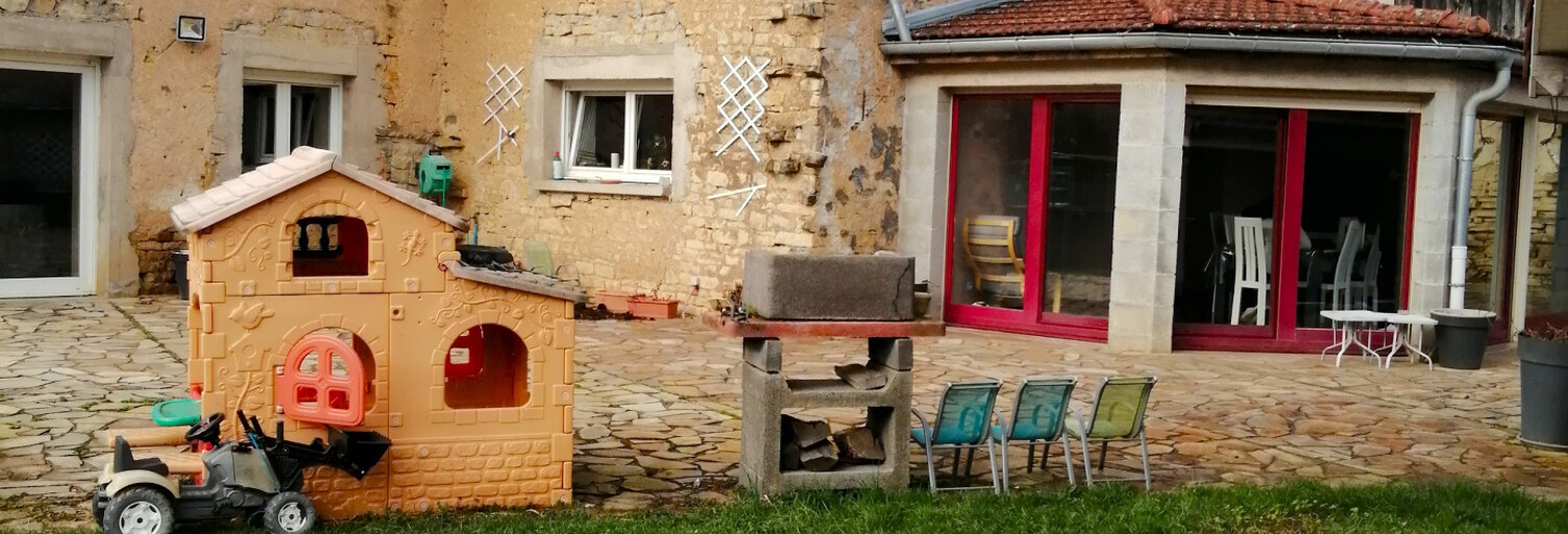 Maison 14 Pièces 406 m² à vendre à Lure (70200)