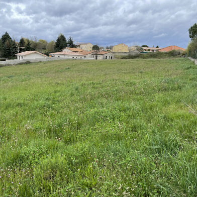 Terrain 2564 m²