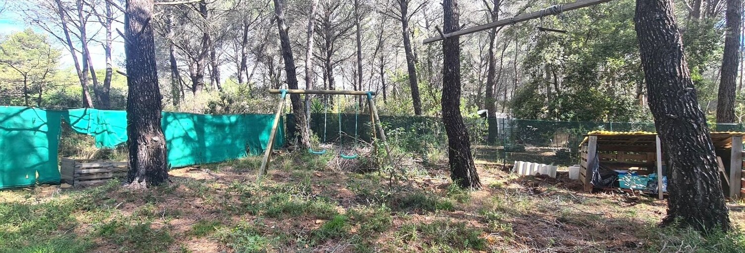 Terrain  690 m² à vendre à Le Beausset (83330)