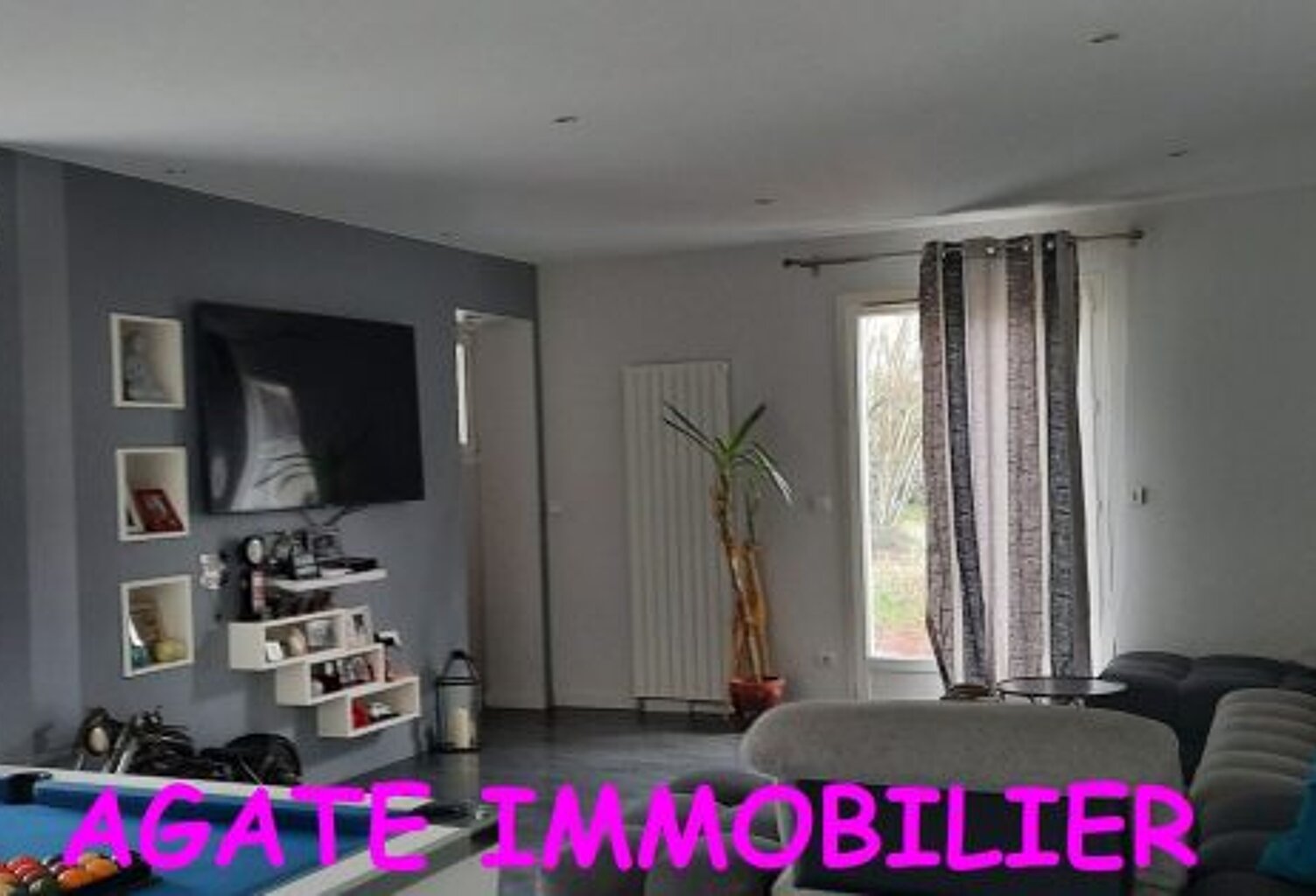 GRANDE MAISON CONTEMPORAINE AVEC GARAGE — photo 1
