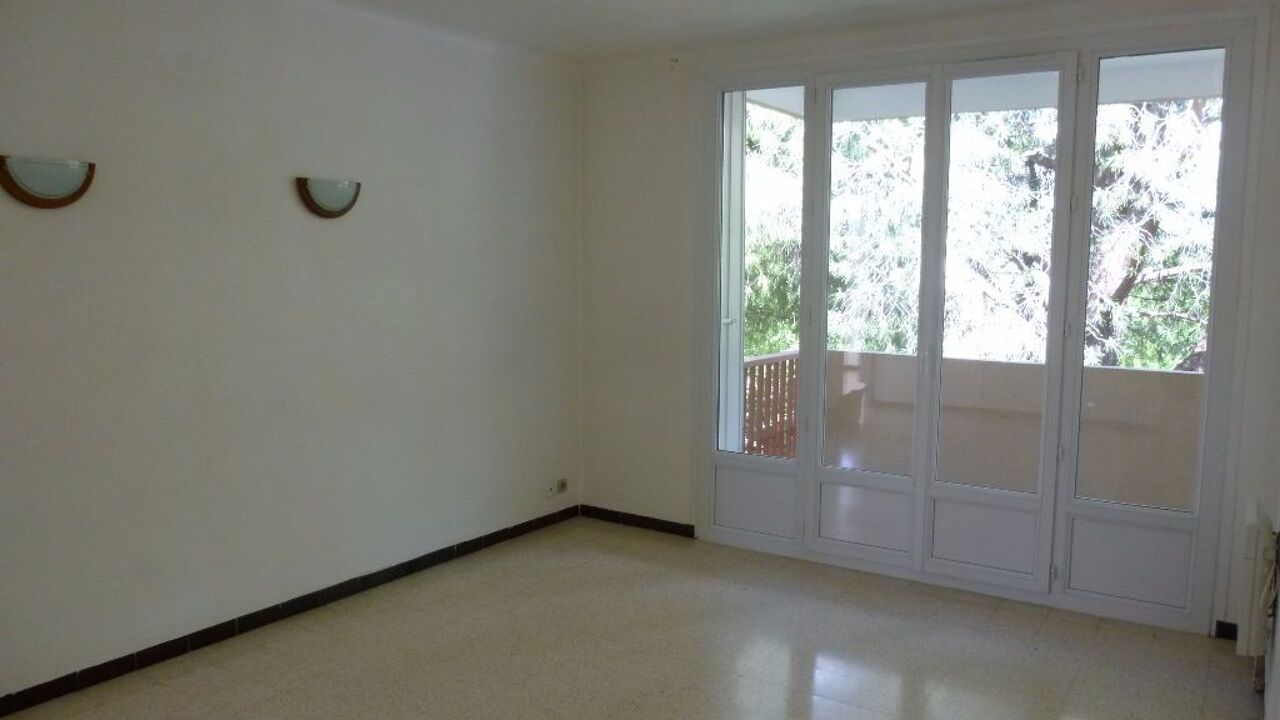 appartement 3 pièces 51 m2 à louer à Nîmes (30900)