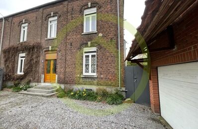 vente maison 175 500 € à proximité de Solre-le-Château (59740)