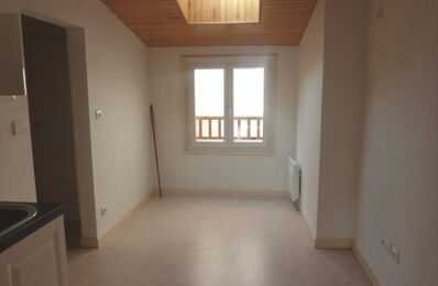 location appartement 280 € CC /mois à proximité de Lozère (48)