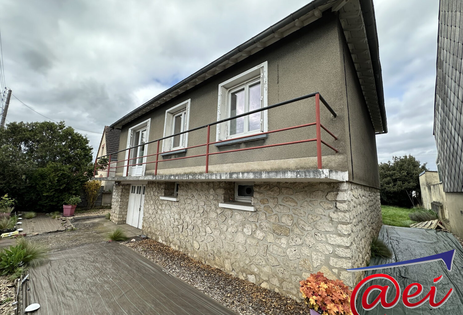 Maison sur sous-sol total type 4 sur 440 m² — photo 1