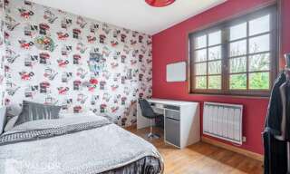 Maison 8 Pièces 197 m² à vendre à Montanay (69250)