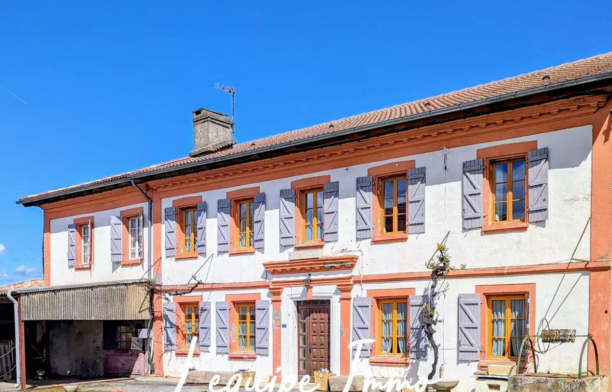 maison 6 pièces 219 m2 à vendre à Monblanc (32130)