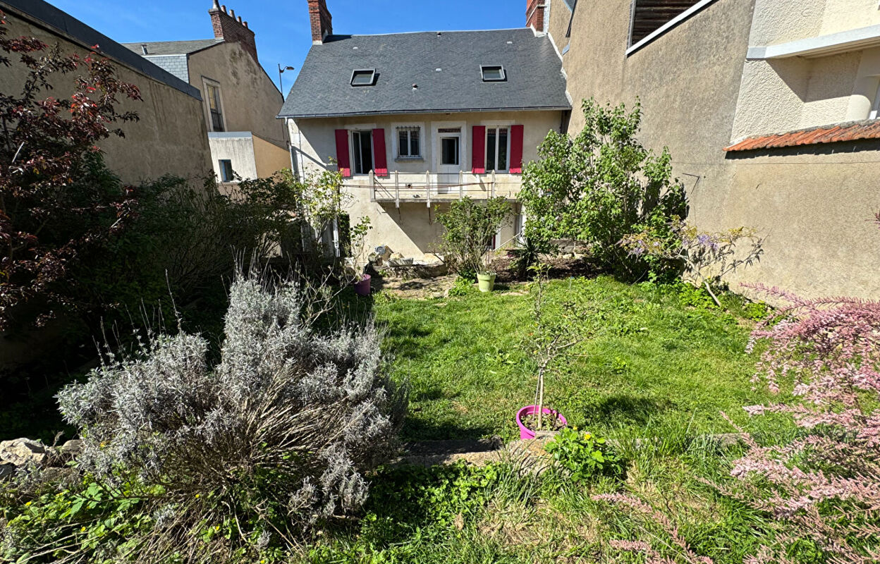 maison 8 pièces 220 m2 à vendre à Bourges (18000)