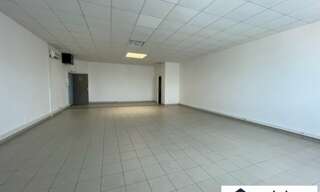 Bureau  77 m² à louer à Le Crès (34920)