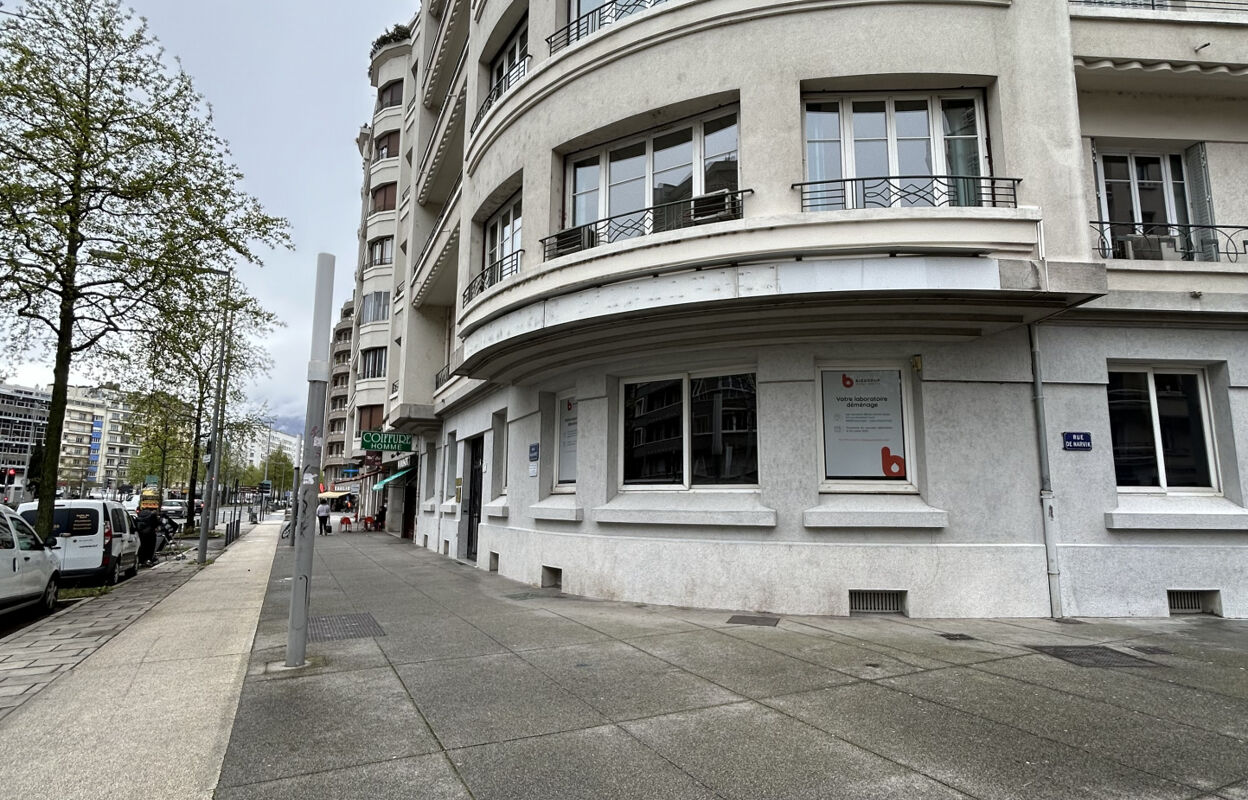 bureau  pièces 122 m2 à louer à Grenoble (38100)