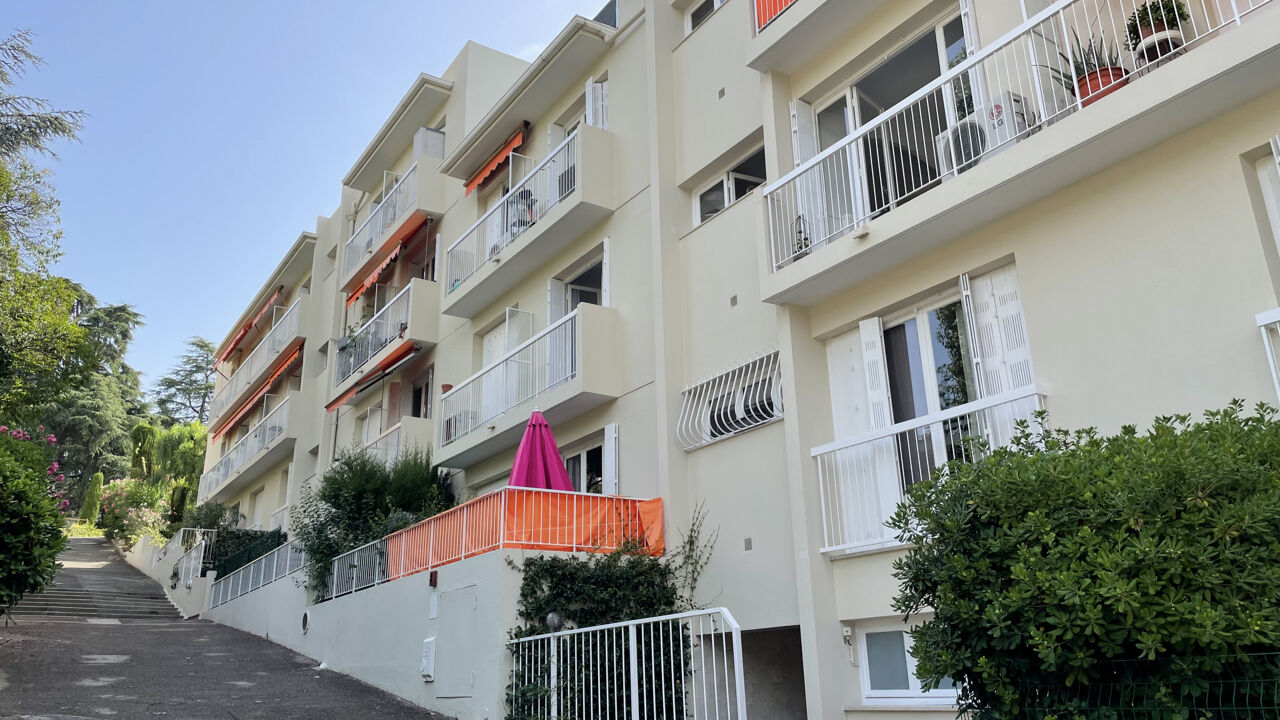 appartement 2 pièces 45 m2 à vendre à Nice (06200)