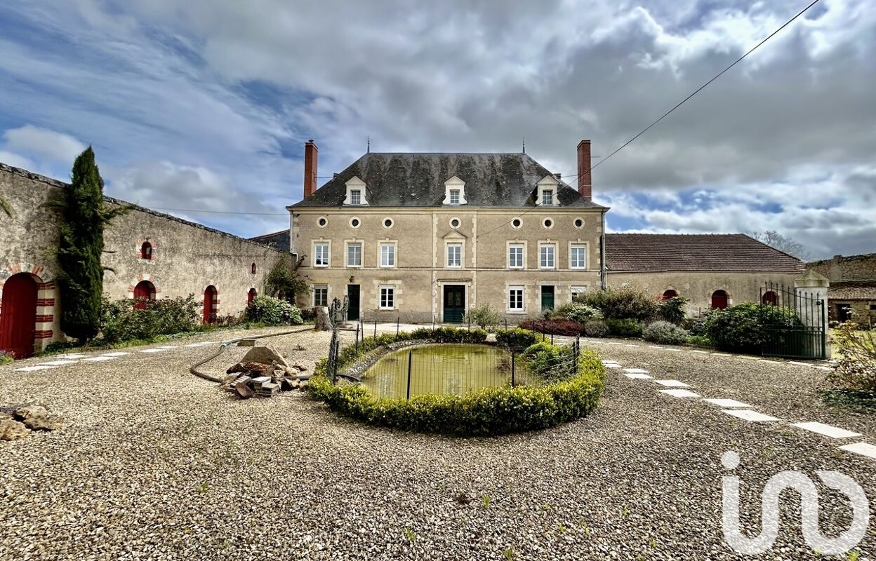 maison 17 pièces 416 m2 à vendre à Plaine-Et-Vallées (79100)