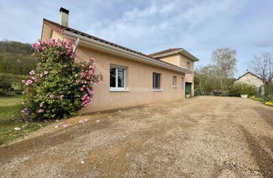 vente maison 390 000 € à proximité de Cessieu (38110)