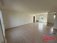 Maison de plain-pied récente T4 sur 800 m² de terrain — photo 2