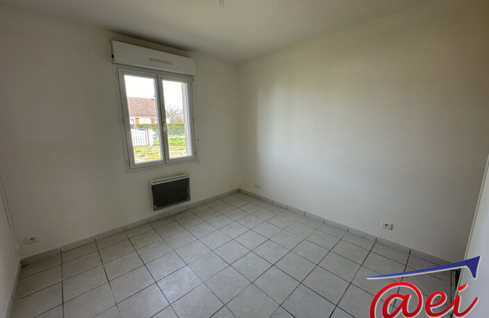 Maison de plain-pied récente T4 sur 800 m² de terrain — photo 4