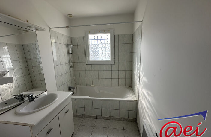 Maison de plain-pied récente T4 sur 800 m² de terrain — photo 5
