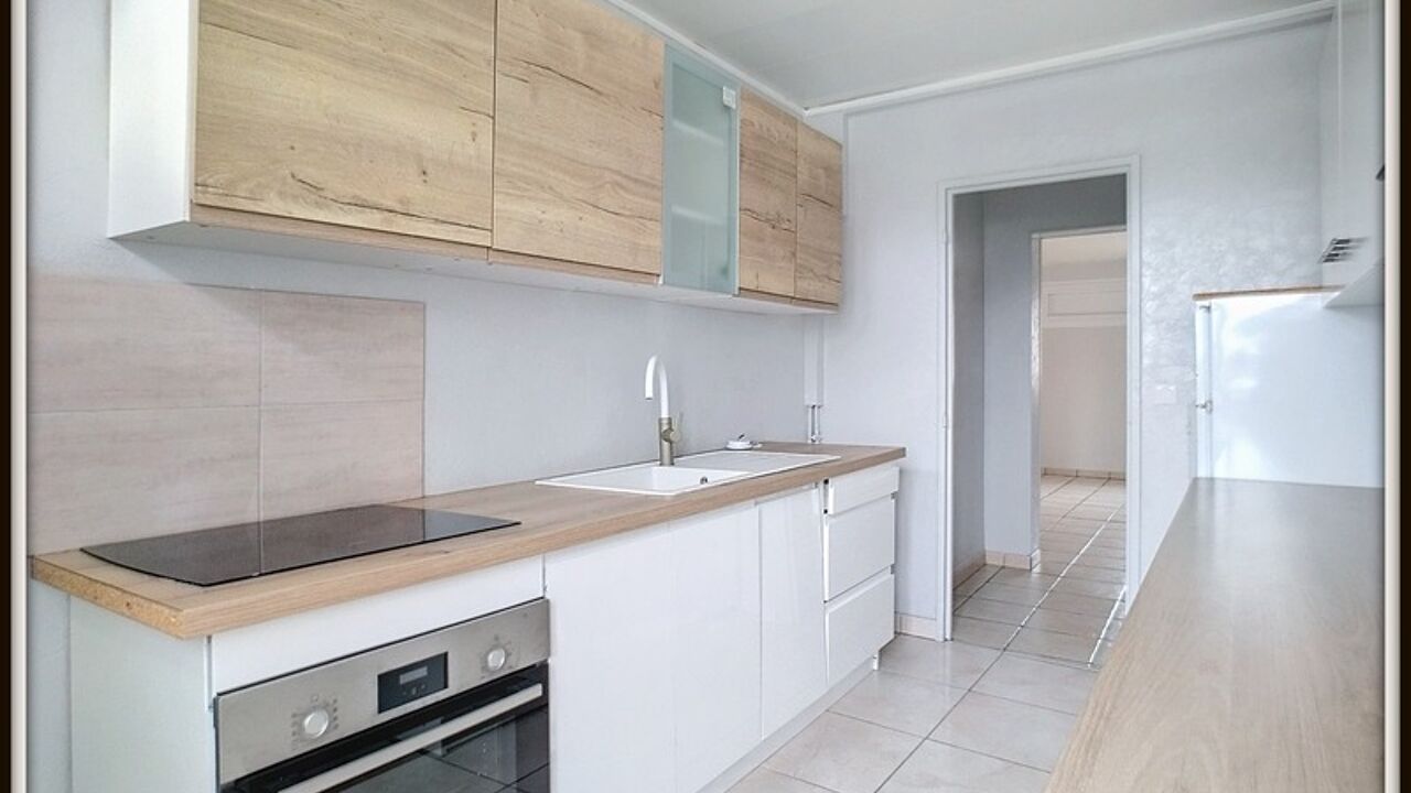 appartement 3 pièces 65 m2 à vendre à Châteauroux (36000)