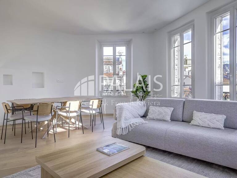 NICE-LE PORT - 5P AVANT DERNIER ETAGE — photo 1