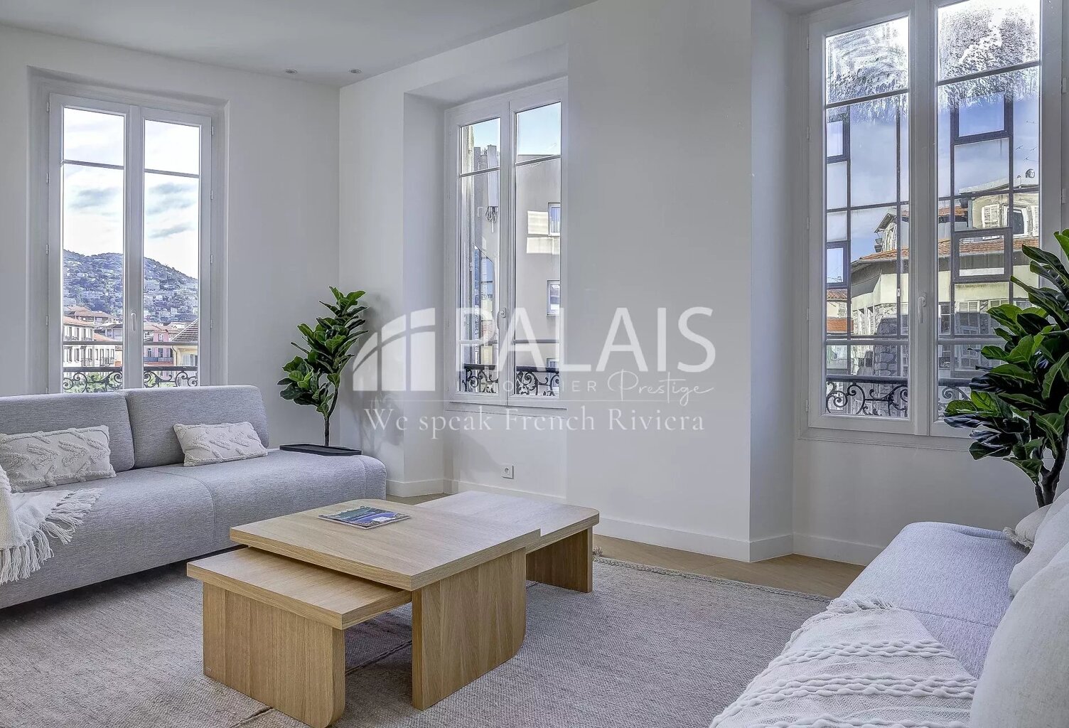 5P ENTIEREMENT RENOVE- AVANT DERNIER ETAGE — photo 1