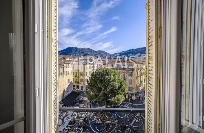 5P ENTIEREMENT RENOVE- AVANT DERNIER ETAGE — photo 2