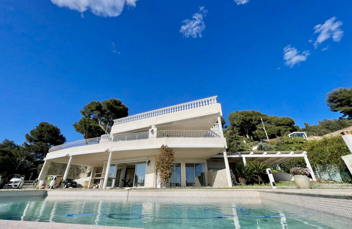 CANNES OXFORD AU CALME VILLA INDIVIDUELLE T5/T6 DE 240 M2 VU — photo 2