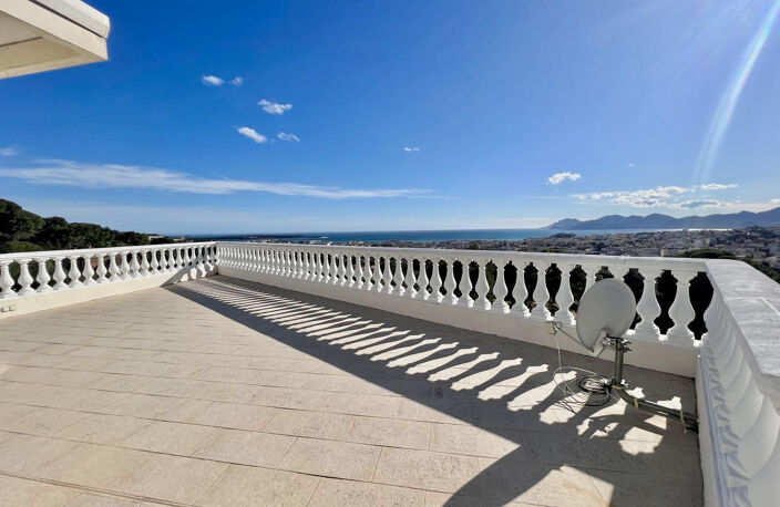 CANNES OXFORD AU CALME VILLA INDIVIDUELLE T5/T6 DE 240 M2 VU — photo 5
