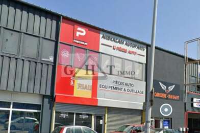 Local industriel  9750 €