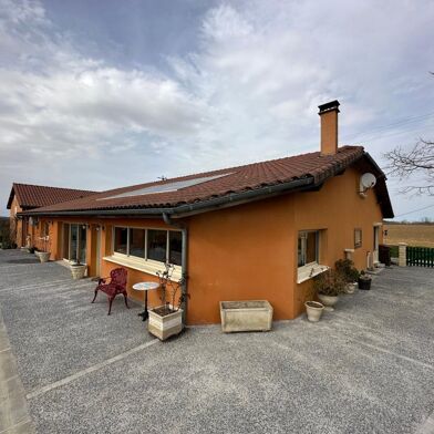 Maison 5 pièces 310 m²