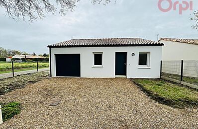 vente maison 239 475 € à proximité de Saint-Avaugourd-des-Landes (85540)